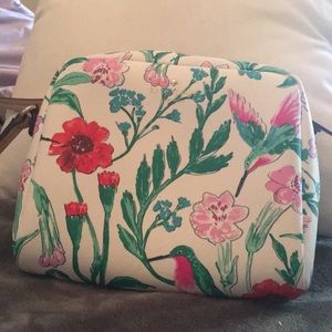 RARE❗️Kate Spade bag in WHITE garden print!